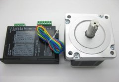步進(jìn)驅(qū)動(dòng)器控制步進(jìn)電機(jī)更加精密